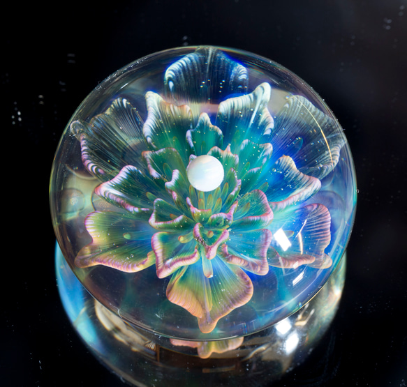 月の花 ボロシリケイトガラス ペーパーウェイト mfm3 5枚目の画像