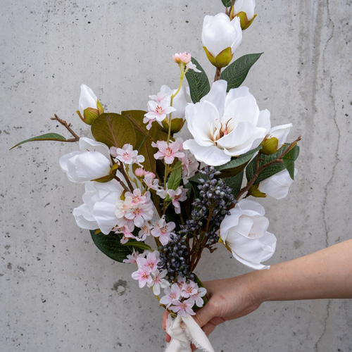 桜とマグノリアのロングブーケ／アーティフィシャルフラワー 桜  