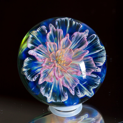daum.花形の青緑グラデーションペーパーウェイト 月の花 ボロシリケイトガラス ペーパーウェイト mfm7 立体
