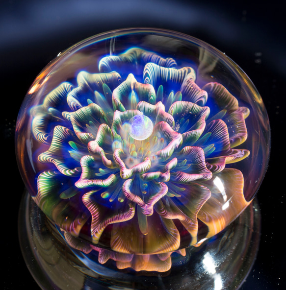 月の花 ボロシリケイトガラス ペーパーウェイト mfm9 月の花 ボロシリケイトガラス be