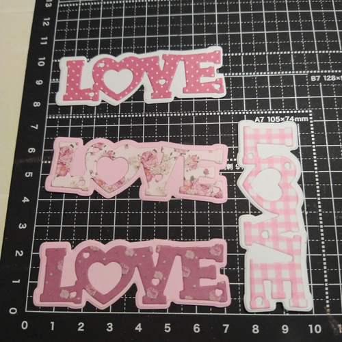 ③ ダイカット LOVE 12枚 英字 クラフトパンチ コラージュ 素材