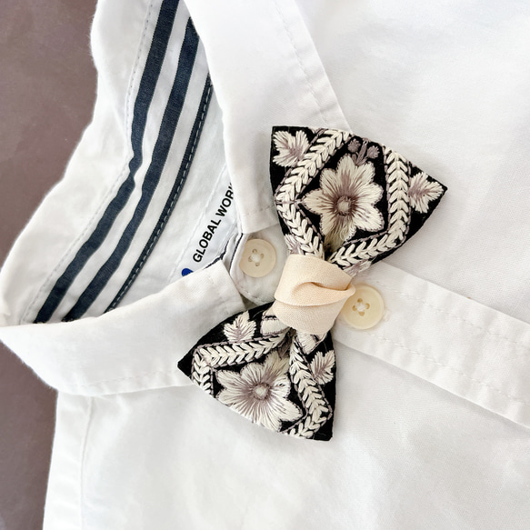 《再販》キッズ蝶ネクタイ⭐︎インド刺繍リボンで大人っぽくオシャレに　黒系 3枚目の画像