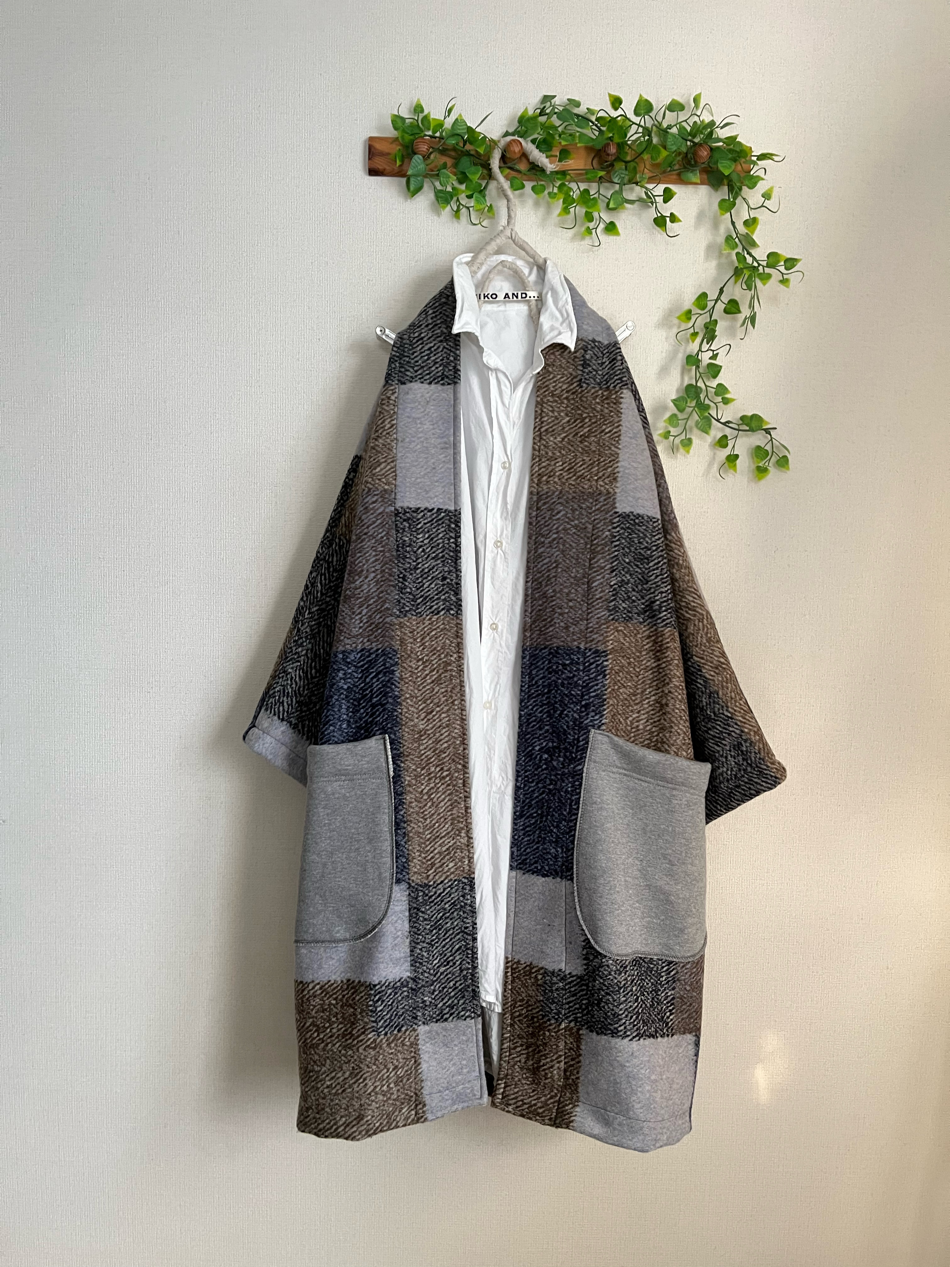 冬イタリー製ニットパッチ柄大人ローブコート 29,800円