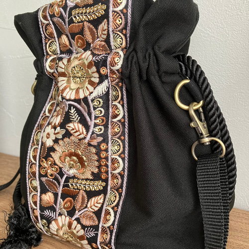 インド刺繍リボン*巾着ショルダーバッグ ショルダーバッグ インド刺繍リボン*巾着ショルダーバッグ ショルダーバッグ