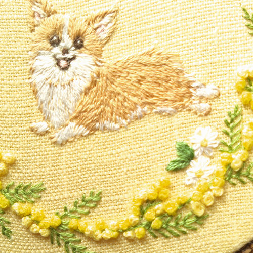 モコママ　刺繍　フレーム コーギーとミモザの刺繍フレーム フォトフレーム・写真立て YUKI 通販