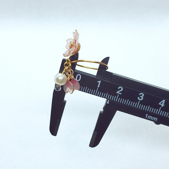 花びらとパールが揺れる桜のリング(フリーサイズ) 〔No.111〕フォークリング 9枚目の画像