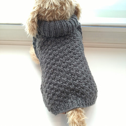 犬服 ハンドメイド セーター 手編み チャコールグレー H 4枚目の画像
