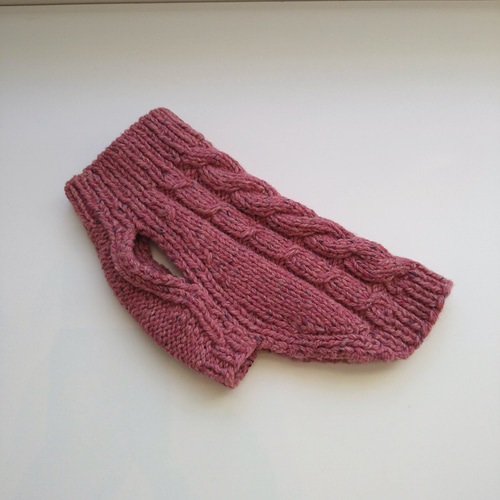 ☆　しろ様　ハンドメイド犬服ニット ☆ ハンドメイド風 犬用セーター - 3GGニット、段染め糸、高めの襟