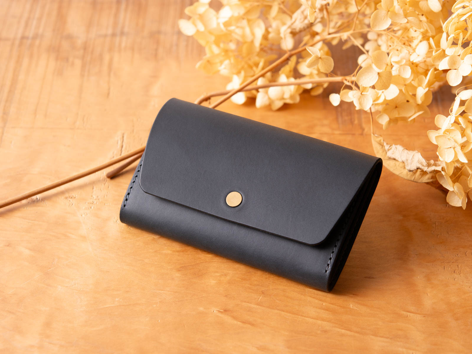 イタリアンレザーのシンプルな名刺入れ　Patan-card マチつき #ネイビー　入学祝い、就職祝いに