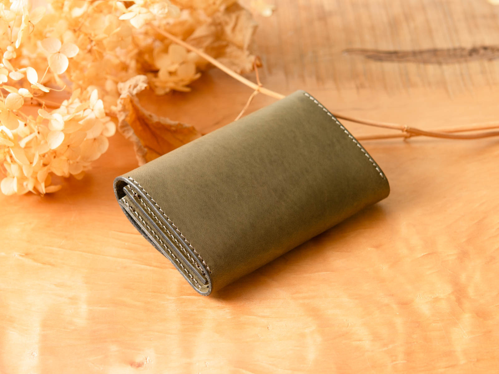 イタリアンレザーのシンプルな名刺入れ　Patan-card マチつき #エレファントグレー　入学祝い、就職祝いにも