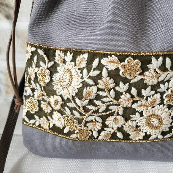 インド刺繍リボン　巾着ポーチ　ポシェット　ショルダー紐付きミニバッグ　お散歩やお出かけに♪　帆布　布バッグ 10枚目の画像