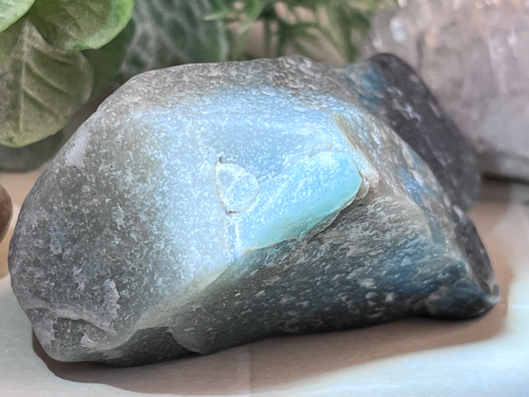 北欧の妖精✨　トロレアイト トロール石　原石　ラフストーン 7枚目の画像