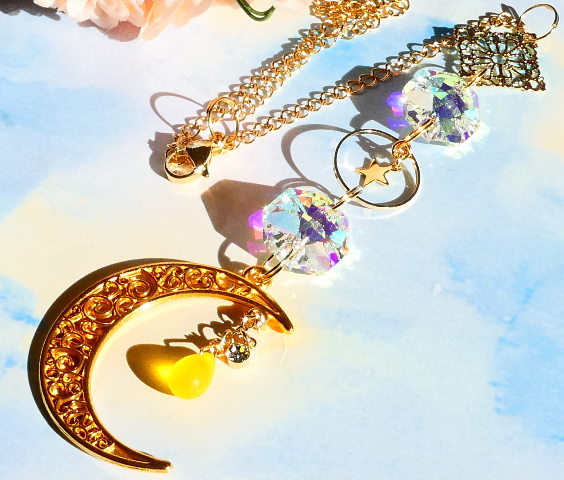 サンキャッチャー♡ハンドメイド「ブルーのお花とスワロのしずく♡ 」 サンキャッチャー♡ハンドメイド「ブルーのお花とスワロのしずく