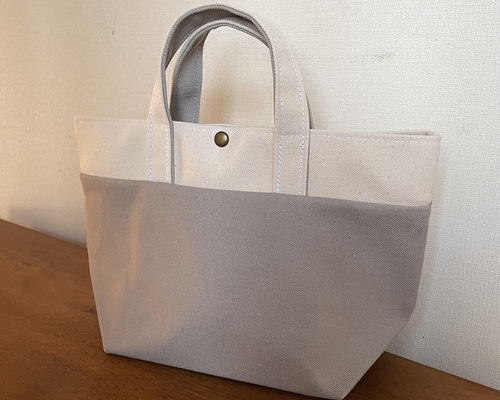 ８号帆布トート(横長)ミネラルブルー×英字(キナリ/グレー文字)lizz 受注品✴︎トートバッグM✴︎ライトグレー×キナリ(Aタイプ