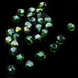 【30顆】圓形切割玻璃珠★4mm/極光綠★圓形切割珠 多面切割 第2張的照片