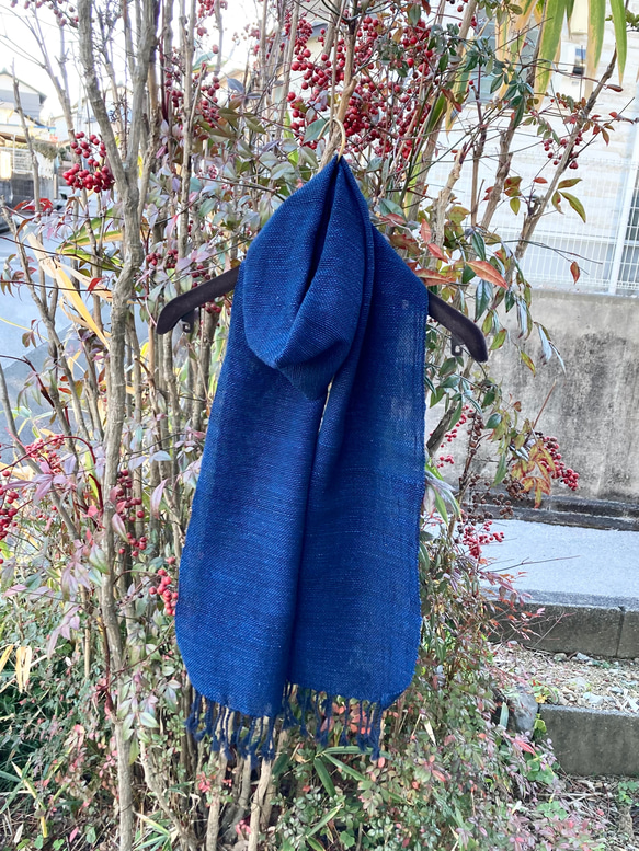 2320 手織り　ストール　藍染　藍染め　草木染め　手織　さをり織り　さをり織　機織り　ナチュラル 1枚目の画像