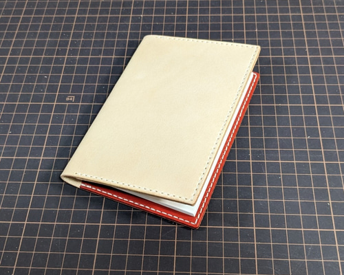 ハンドメイドカバー 撮影サンプル品払い下げ】レザーB7ノートカバー ブックカバー isota