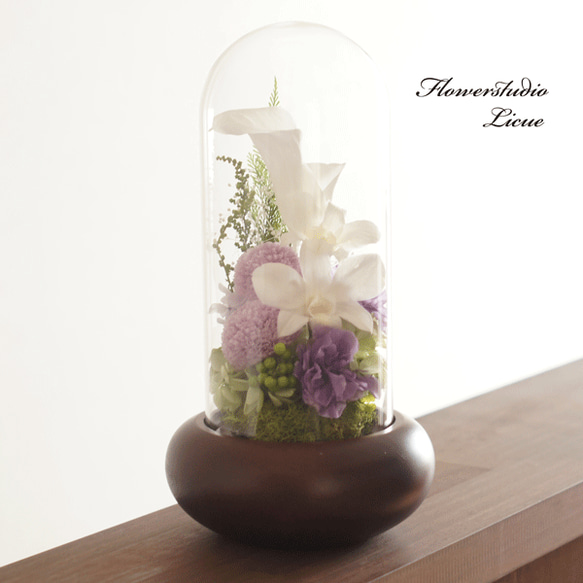 【仏花】木製ガラスドーム入り仏花　大（白紫）デンファレ白　全てプリザーブドフラワーを使用しています。 5枚目の画像