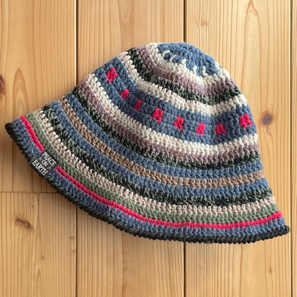 かぎ針編みバケットハット ニット帽 Sサイズ（頭回り約55-56.5cm）-01 1枚目の画像