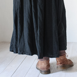 Amiri / linen gather skirt / 憲法黒色　草木染めリネンスカート 11枚目の画像