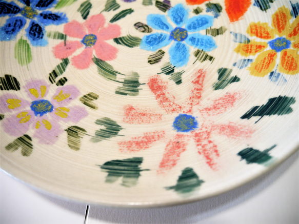 〈一点もの〉大皿・花文様 3枚目の画像