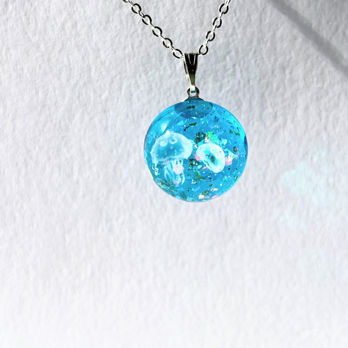 クラゲの幻想コバルトブルーネックレス / 海 / ファンタジー