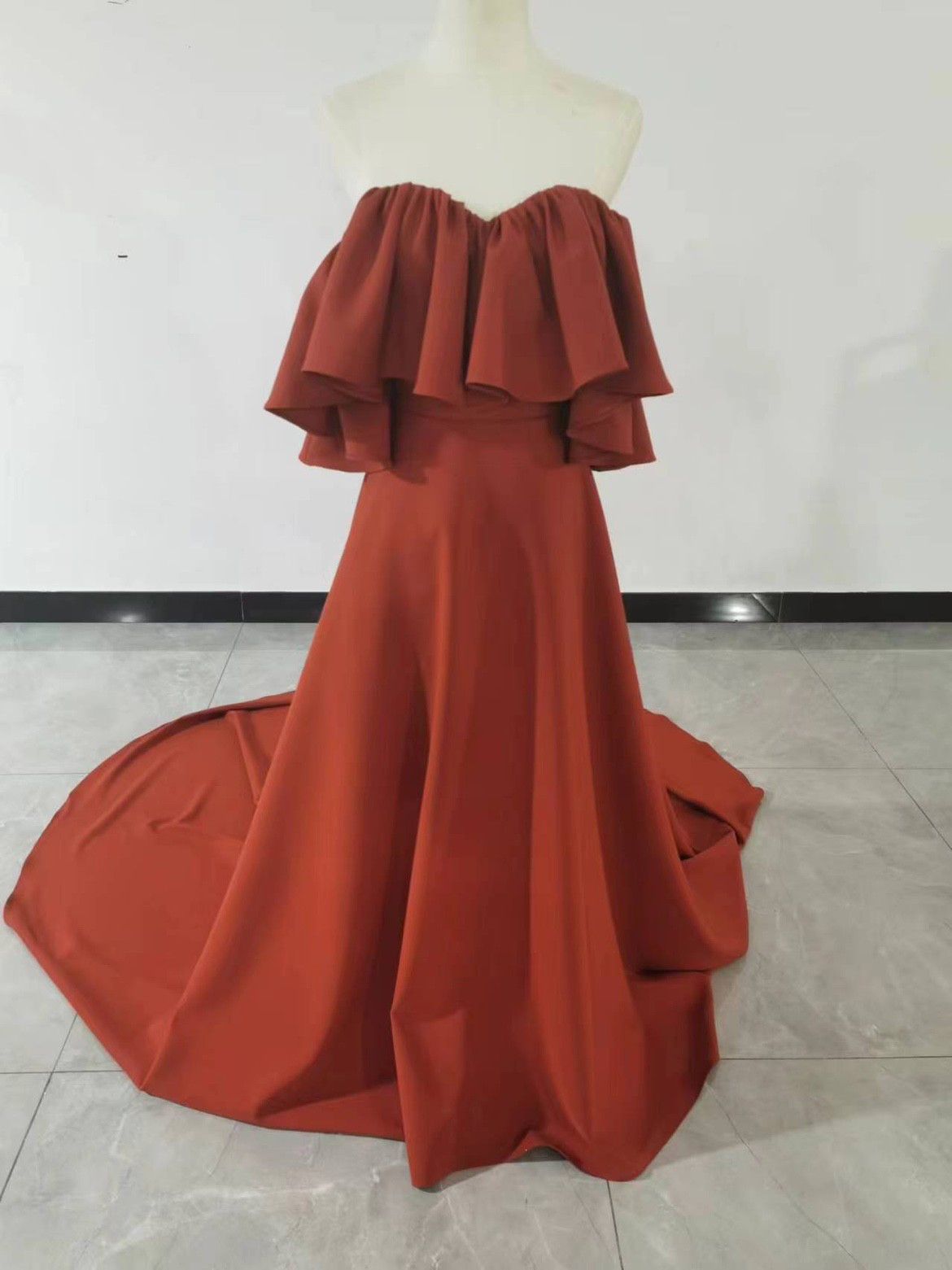 送料無料！カラードレス テラコッタ色 オフショルダー ロングトレーン 前撮り