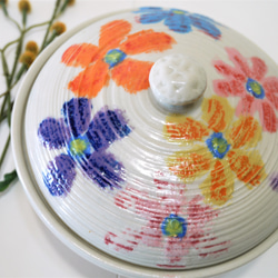 〈一点もの〉合子（蓋物）・花文様 3枚目の画像