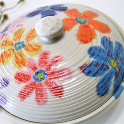 〈一点もの〉合子（蓋物）・花文様 2枚目の画像