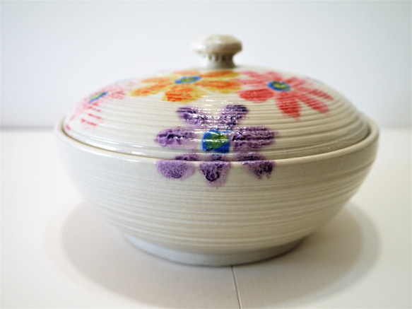 〈一点もの〉合子（蓋物）・花文様 4枚目の画像