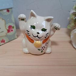 福を招く 招き猫 結婚祝い 還暦祝い 新築 玄関 リビング お花