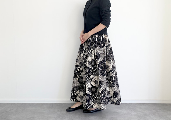 ♦︎特集掲載♦︎1番人気！ノルディックフラワー　綿麻ギャザースカート   生成り 1枚目の画像