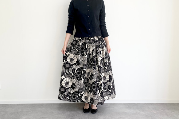 ♦︎特集掲載♦︎1番人気！ノルディックフラワー　綿麻ギャザースカート   生成り 2枚目の画像