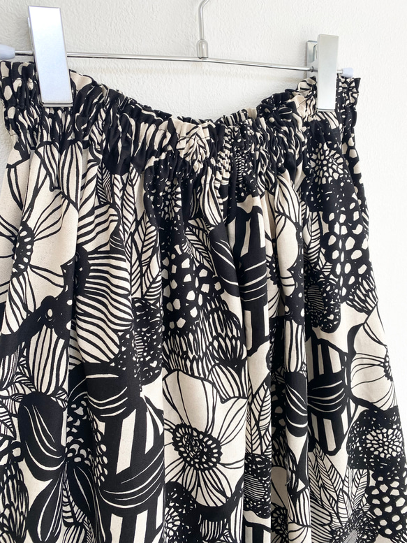 ♦︎特集掲載♦︎1番人気！ノルディックフラワー　綿麻ギャザースカート   生成り 4枚目の画像