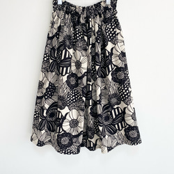 ♦︎特集掲載♦︎1番人気！ノルディックフラワー　綿麻ギャザースカート   生成り 3枚目の画像