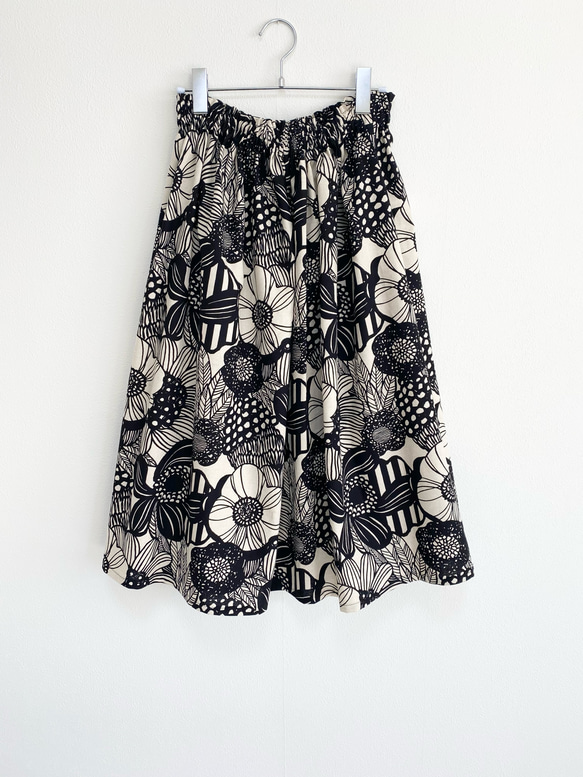 ♦︎特集掲載♦︎1番人気！ノルディックフラワー　綿麻ギャザースカート   生成り 3枚目の画像