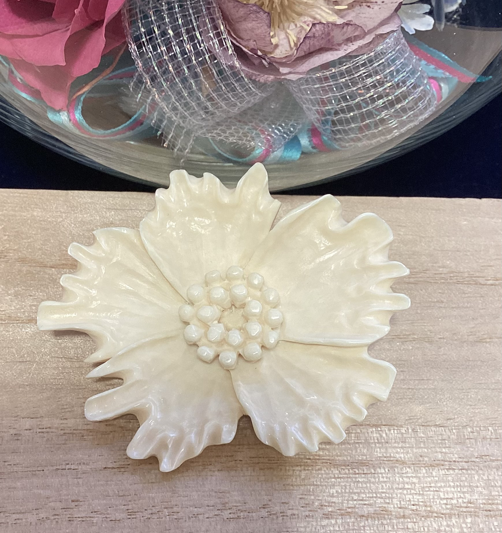 ☆本象牙ブローチ　※AK-13