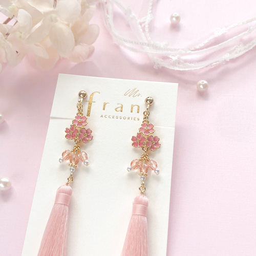 再販】桜のミニタッセル col.八重紅【ピアス/イヤリング】 イヤリング