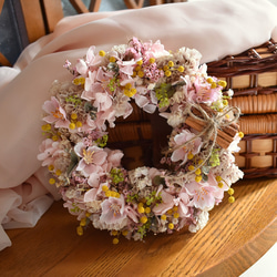 花の雲】かすみ草たっぷりのナチュラルリース/もこもこ Creema