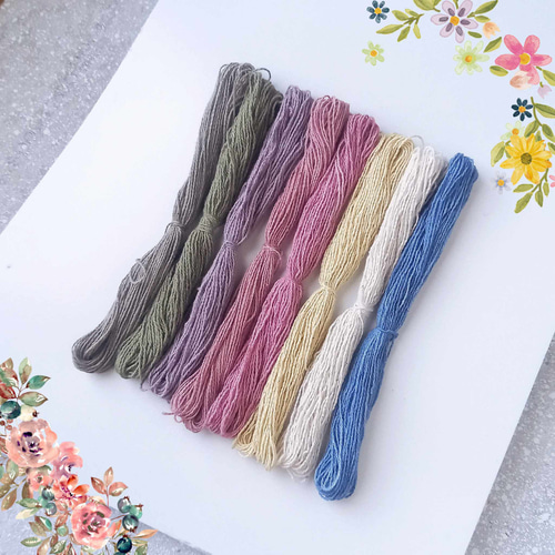 花刺繍カラー12m×8色/草木染め綿糸 0.7mm/手染め糸・刺繍糸 花刺繍カラー12m×8色/草木染め綿糸 0.7mm/手染め糸・刺繍糸