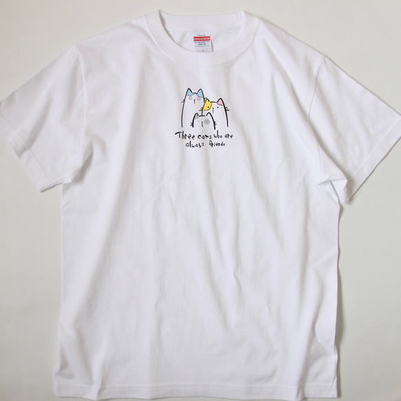 【三匹の猫】いつも仲良しな三匹の猫 Tシャツ 2枚目の画像