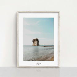 切り絵 夏 石川県能登の軍艦島（見附島）[02237007131]の写真