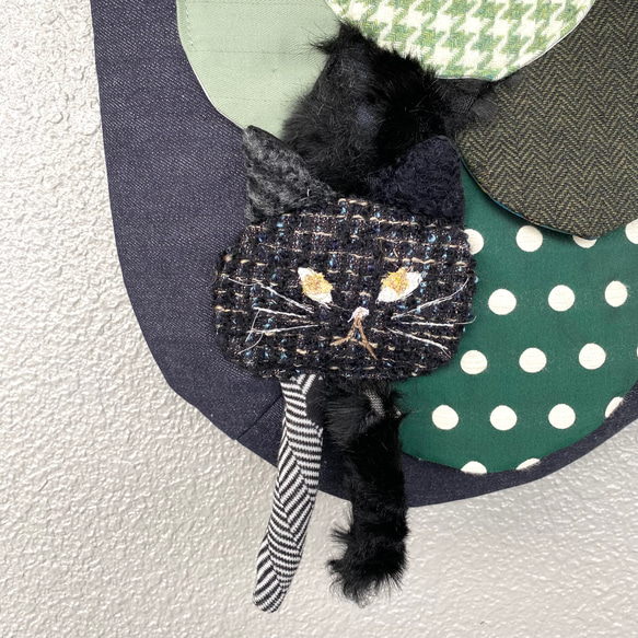 ウロコと黒ネコのお散歩バッグ(グリーン) 3枚目の画像