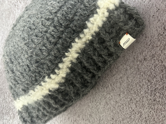 gray beanie 3枚目の画像