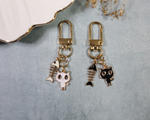 ねこ チャーム キーホルダー さかな ワンタッチナスカン ブラック