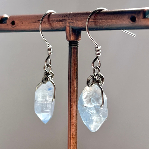 デュモルチェライトインクォーツ ピアス B ピアス（フック・チェーン