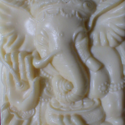 タグアナッツ（象牙椰子）ガネーシャ神ペンダント 6枚目の画像