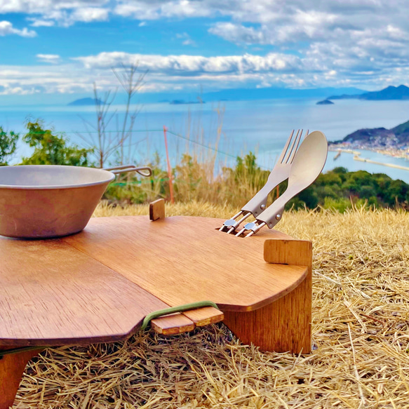 古いオーバル型の小ぶりなテーブル　ちゃぶ台 古いオーバル型の小ぶりなテーブル ちゃぶ台