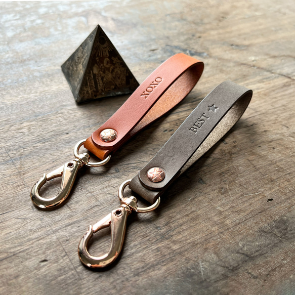 美品　ベルルッティ　ベネチアンレザー　タッセルキーホルダー　キーリング　レッド 美品 ベルルッティ ベネチアンレザー タッセルキーホルダー キーリング