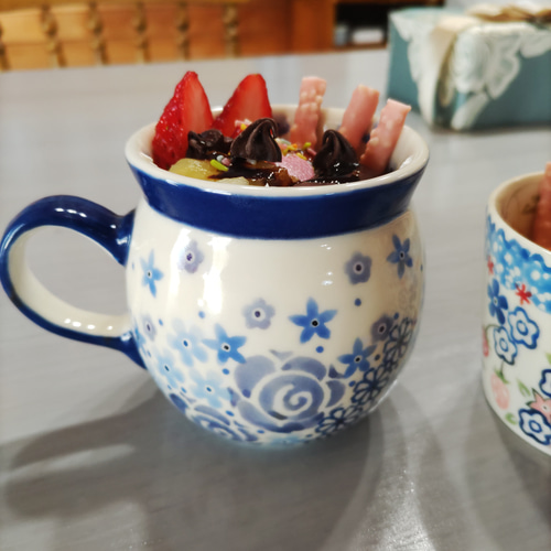 ポーリッシュポタリー/青紫のお花マグカップ（ポーリッシュマグ